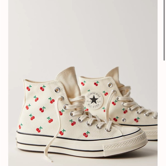 🍒🍒Chuck 70 Cherries Sneakers🍒🍒 - Picture 5 of 9